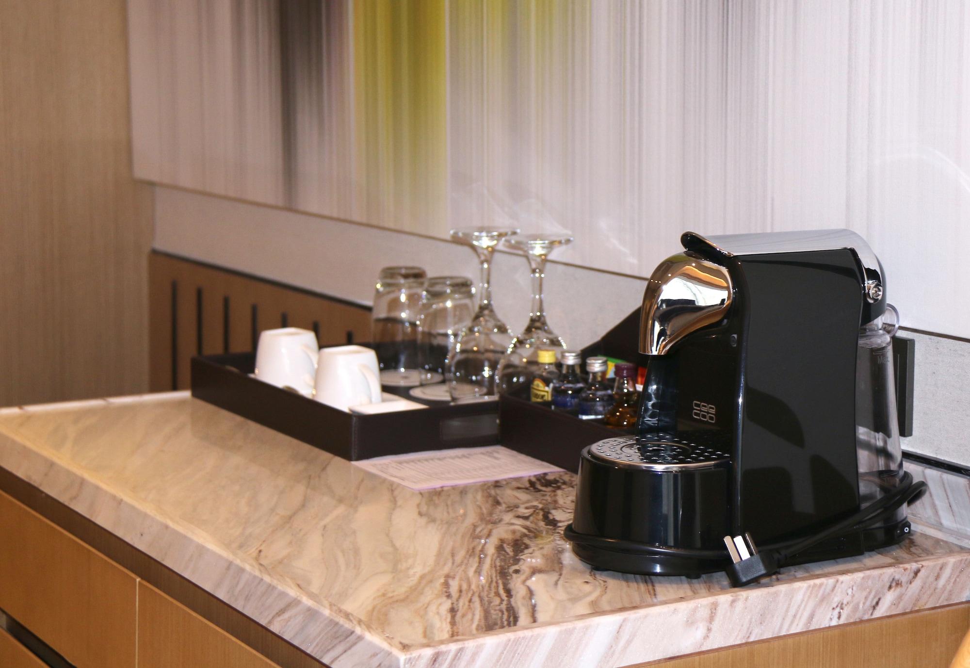 Doubletree By Hilton Chongqing - Nan'An Hotell Exteriör bild