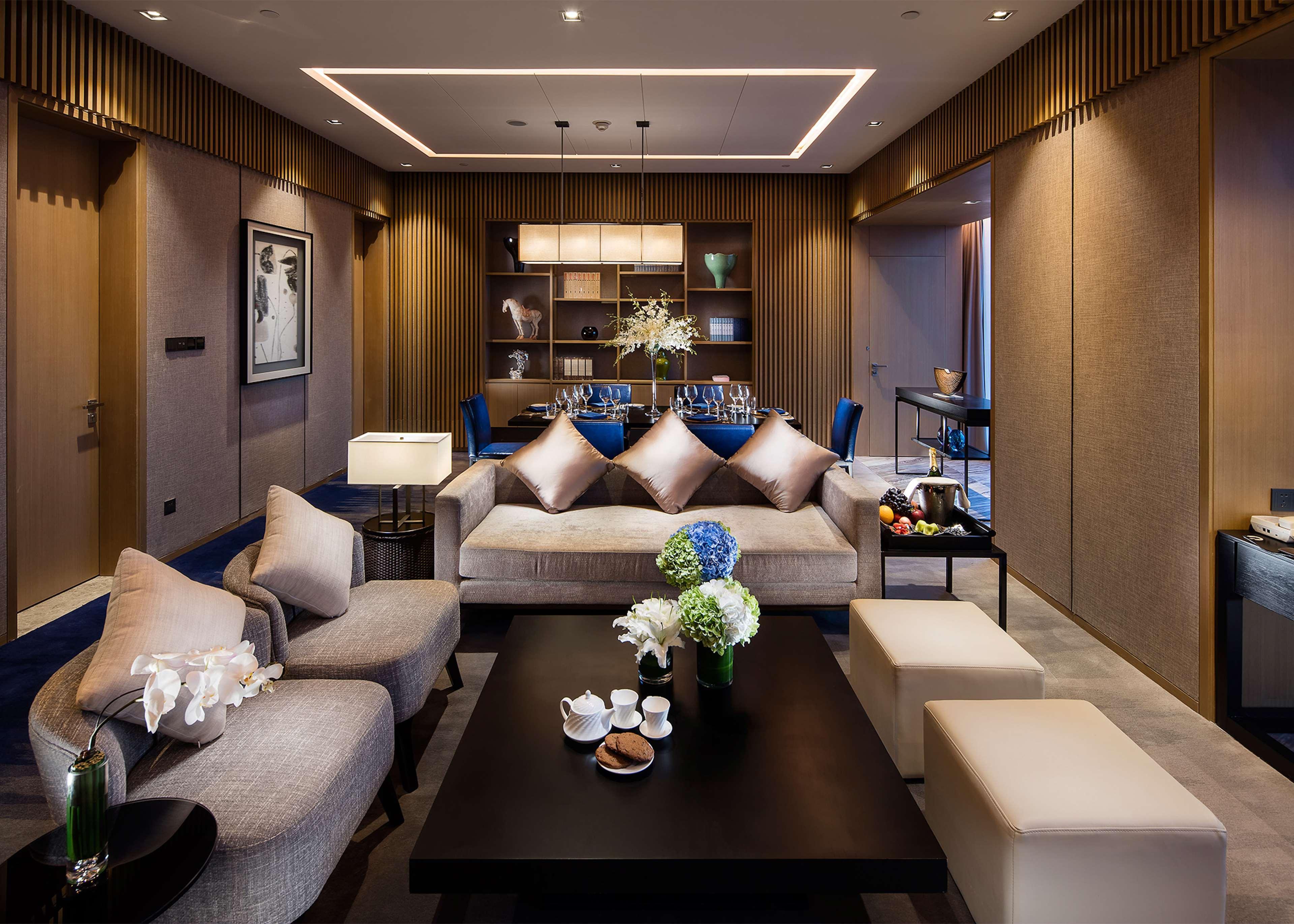 Doubletree By Hilton Chongqing - Nan'An Hotell Exteriör bild