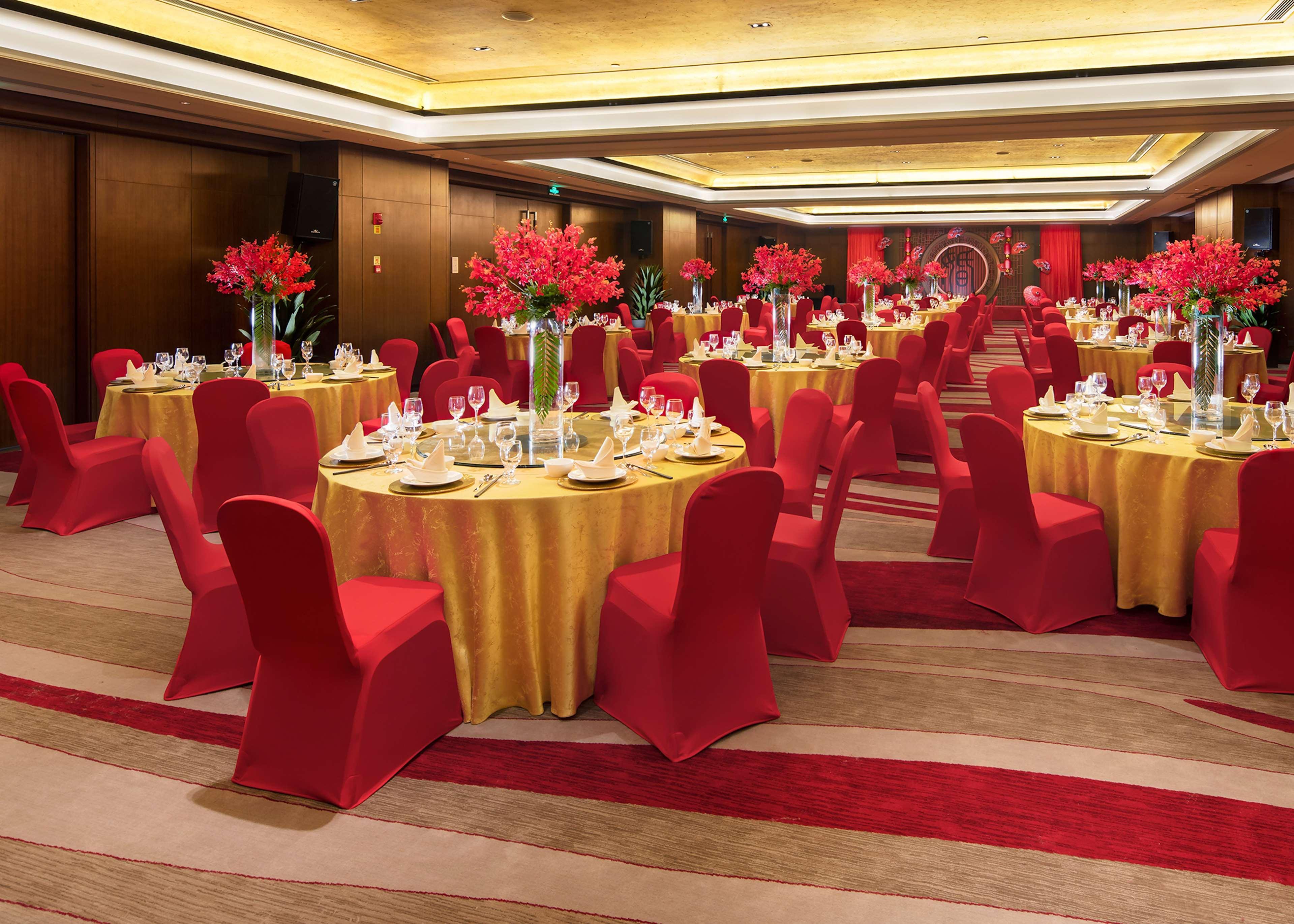 Doubletree By Hilton Chongqing - Nan'An Hotell Exteriör bild