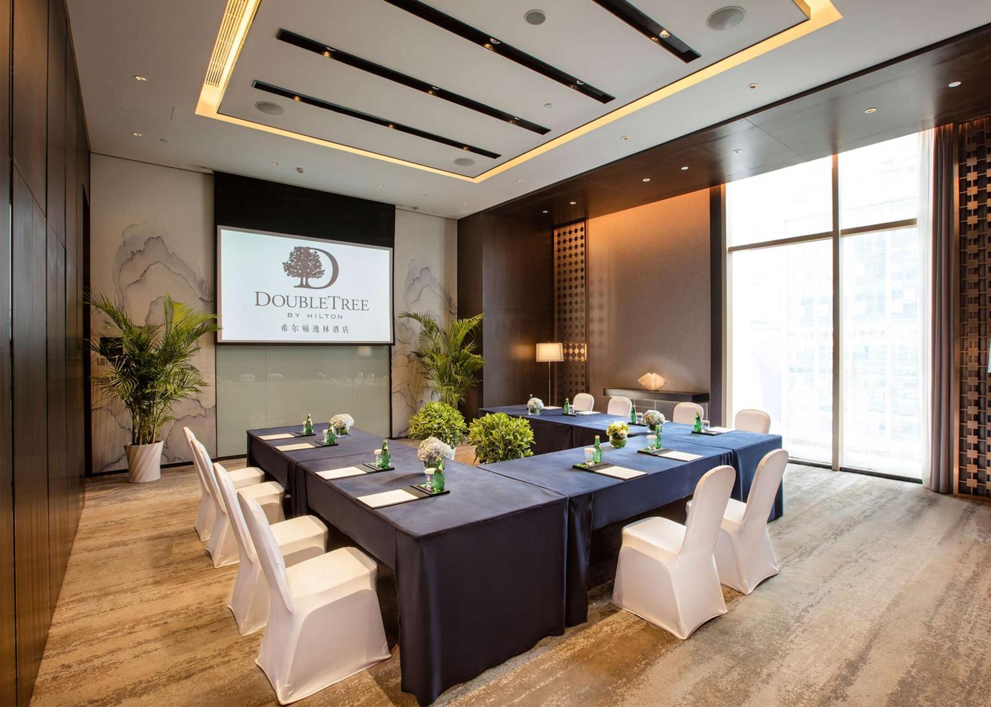 Doubletree By Hilton Chongqing - Nan'An Hotell Exteriör bild