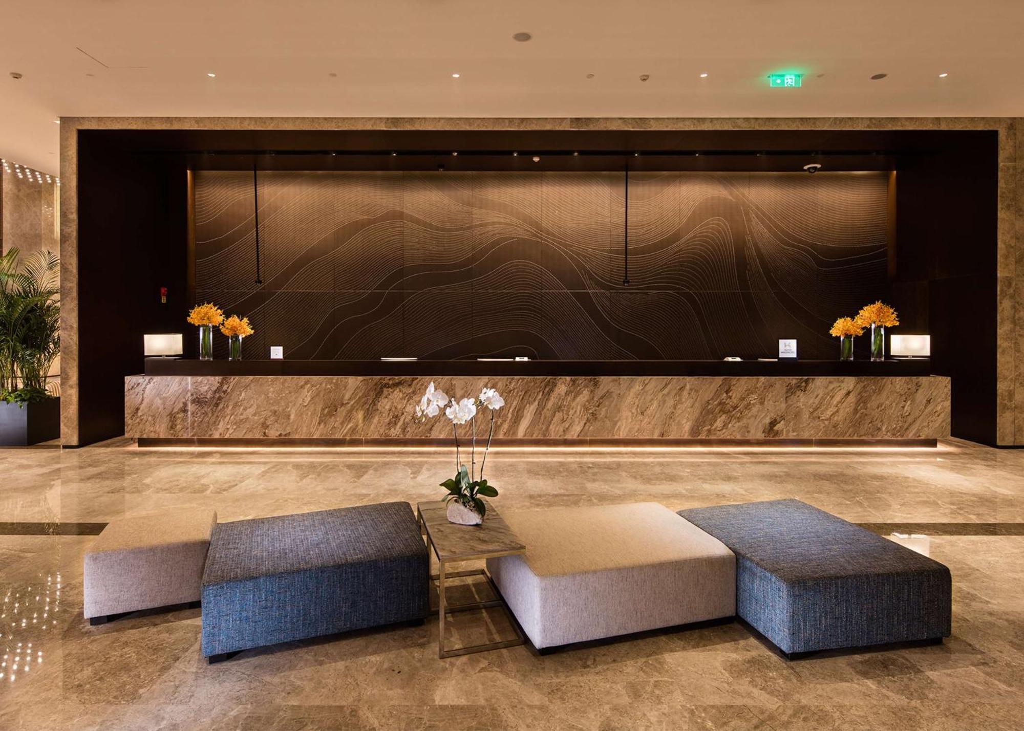 Doubletree By Hilton Chongqing - Nan'An Hotell Exteriör bild